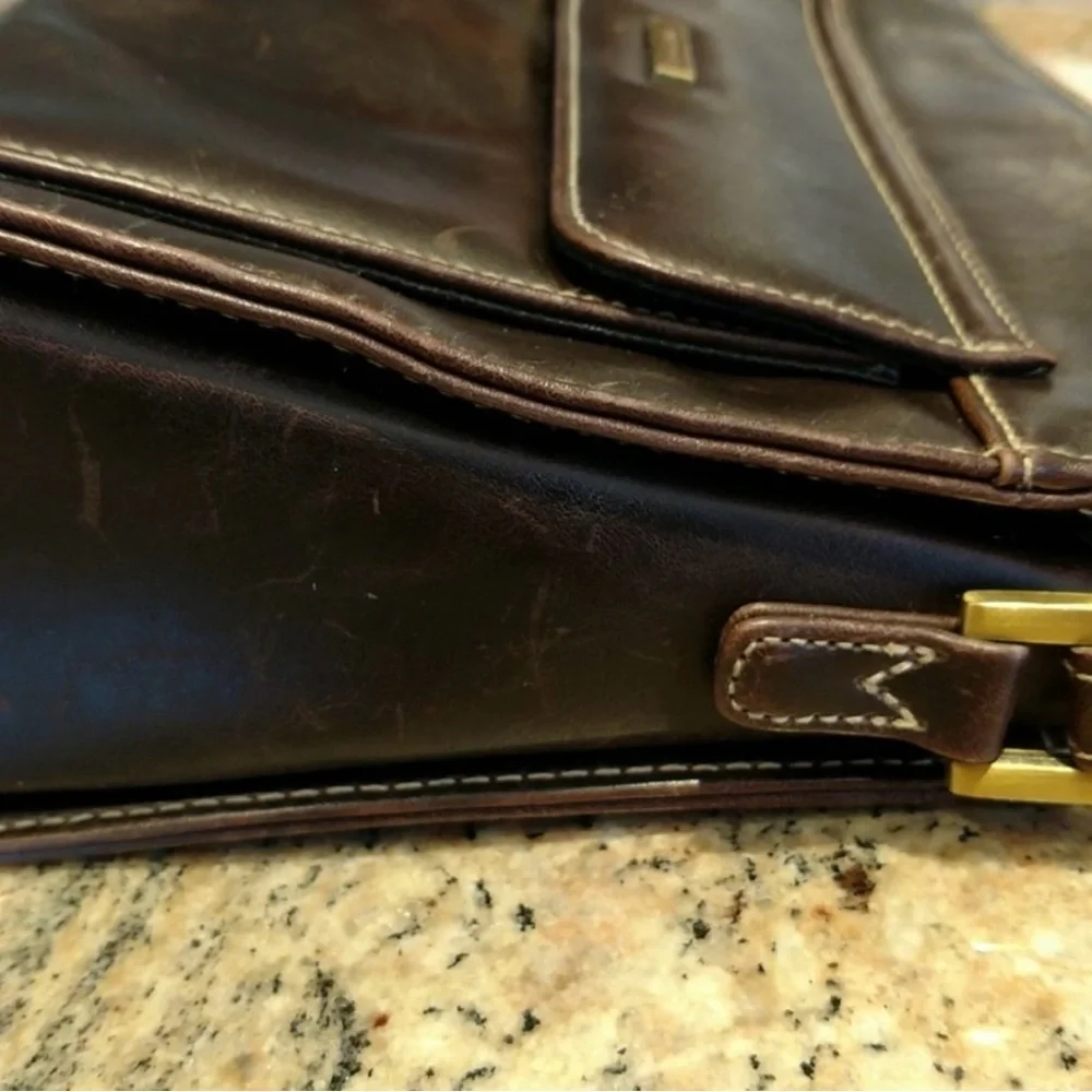Villager, A Liz Claiborne Selection, Espresso Brown Leather Purse